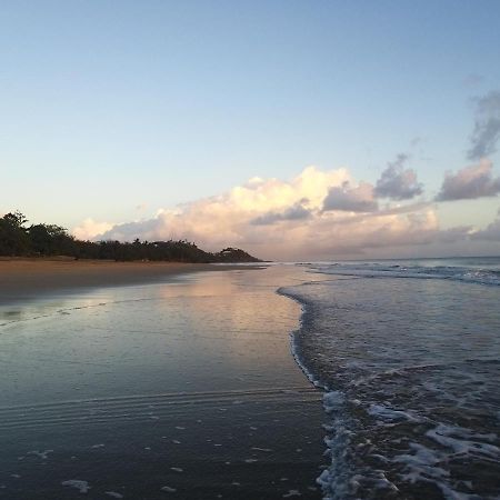 The Shores Holiday Apartments Mackay Bagian luar foto