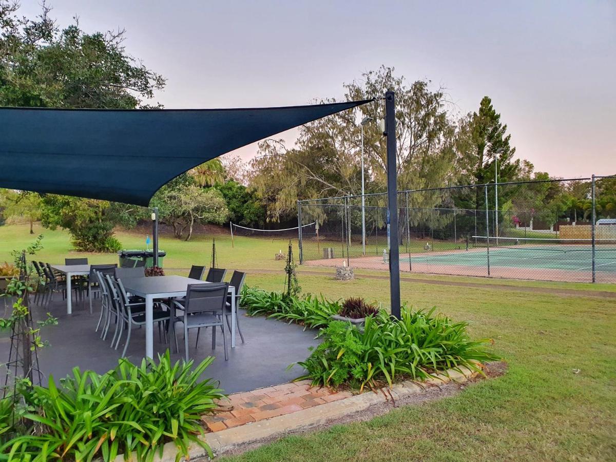 The Shores Holiday Apartments Mackay Bagian luar foto