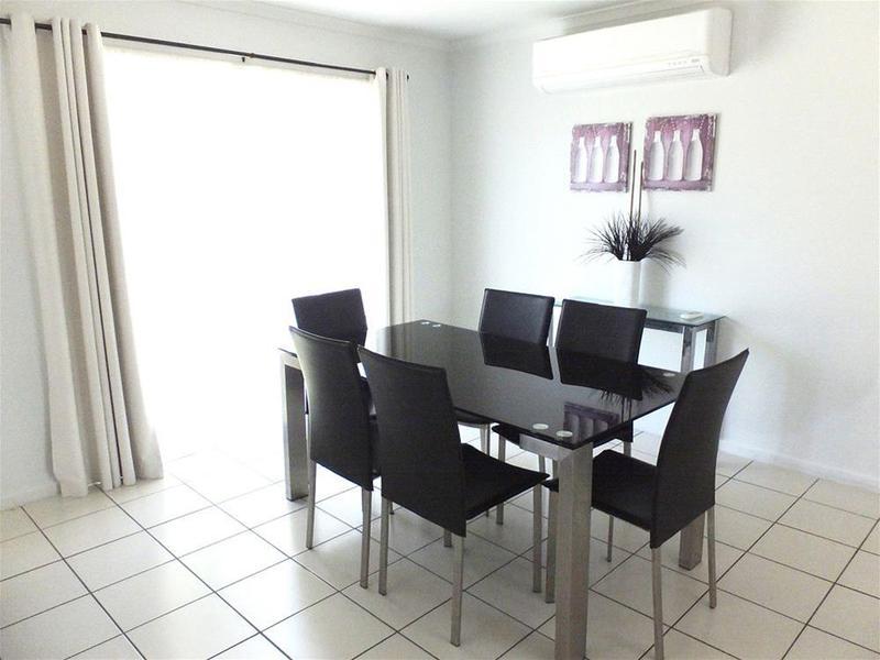 The Shores Holiday Apartments Mackay Bagian luar foto