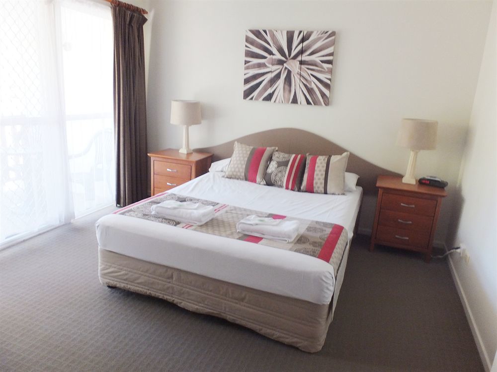 The Shores Holiday Apartments Mackay Bagian luar foto