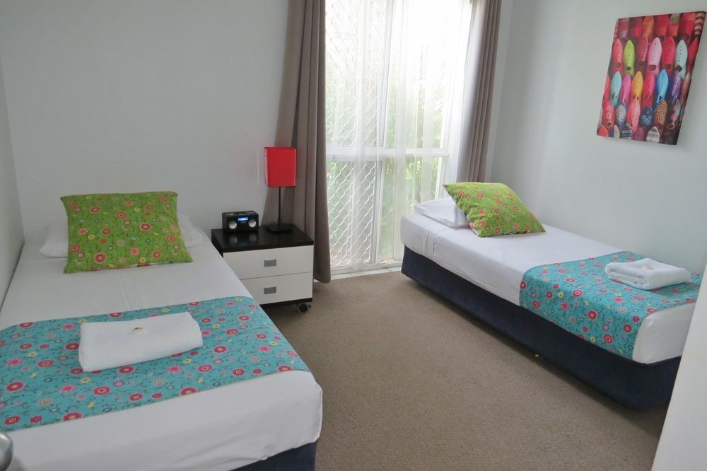 The Shores Holiday Apartments Mackay Bagian luar foto