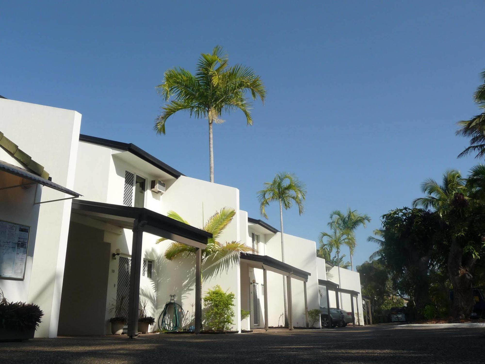 The Shores Holiday Apartments Mackay Bagian luar foto