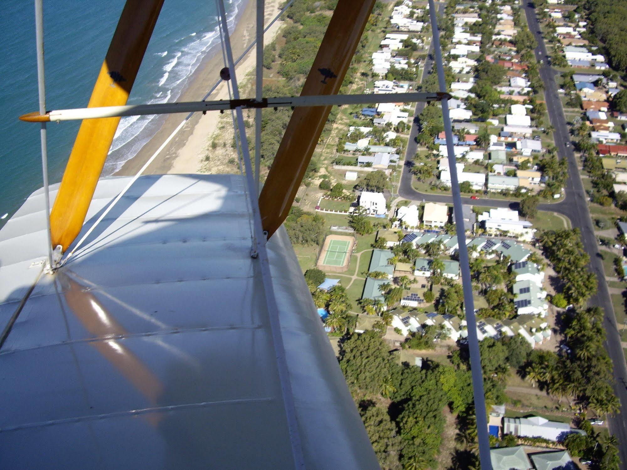 The Shores Holiday Apartments Mackay Bagian luar foto