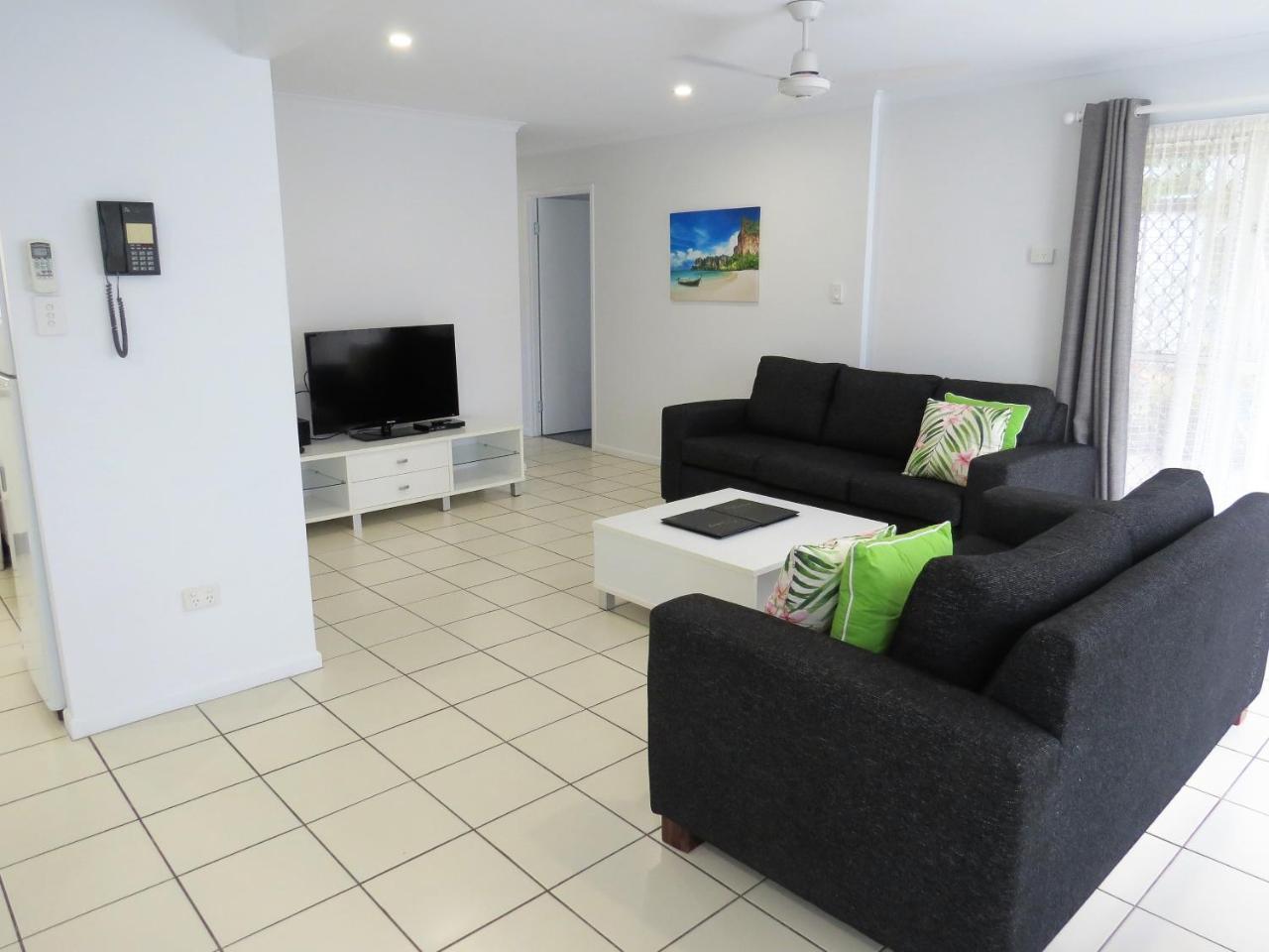 The Shores Holiday Apartments Mackay Bagian luar foto