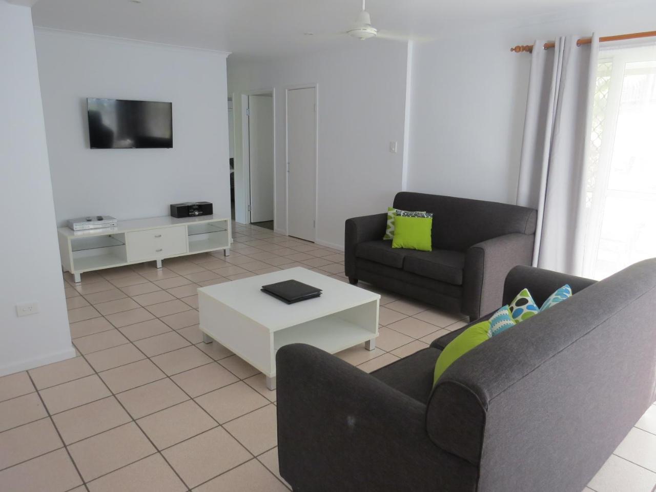 The Shores Holiday Apartments Mackay Bagian luar foto