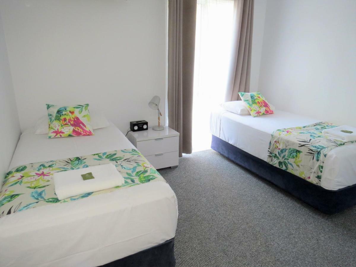 The Shores Holiday Apartments Mackay Bagian luar foto