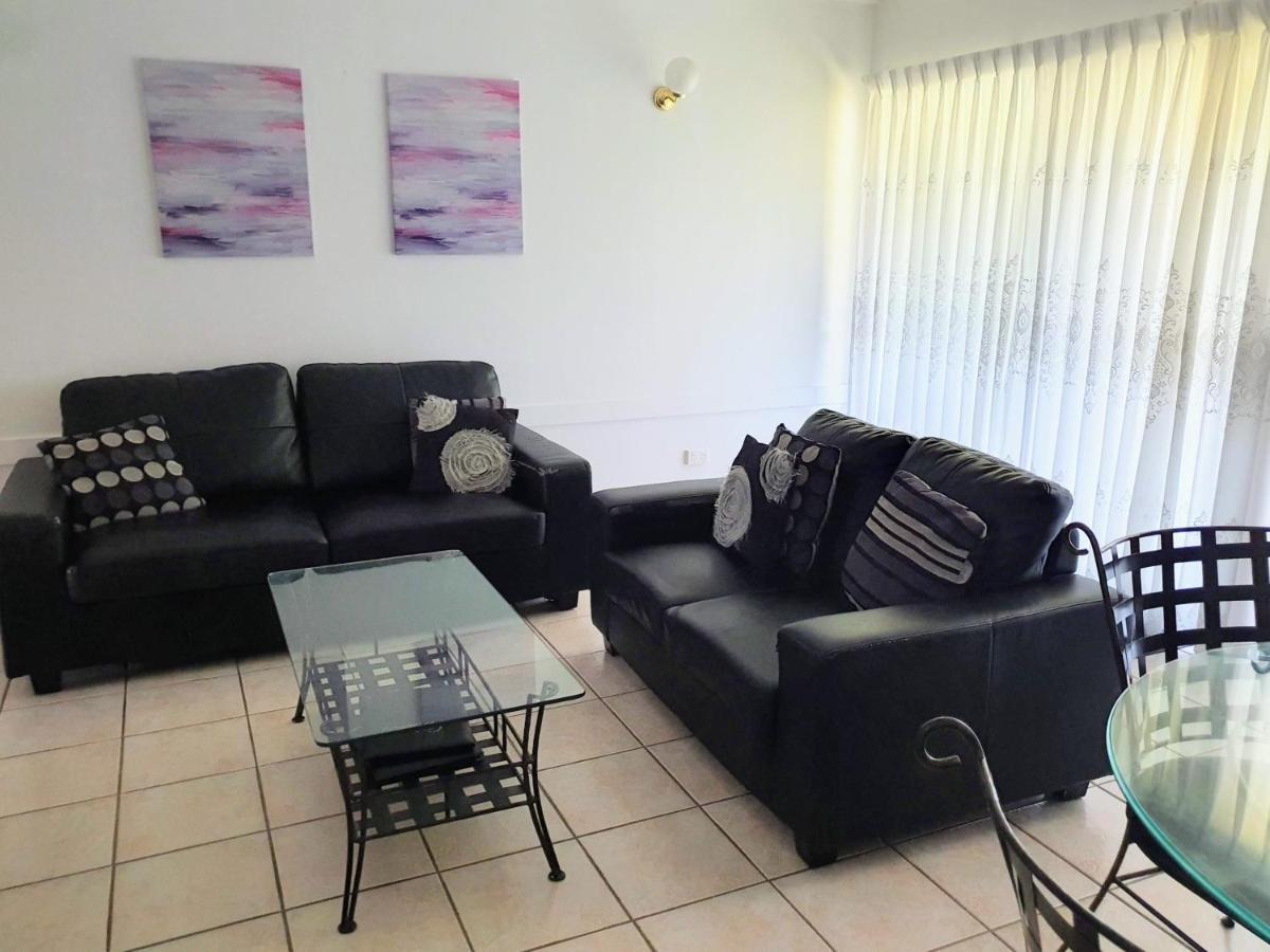 The Shores Holiday Apartments Mackay Bagian luar foto